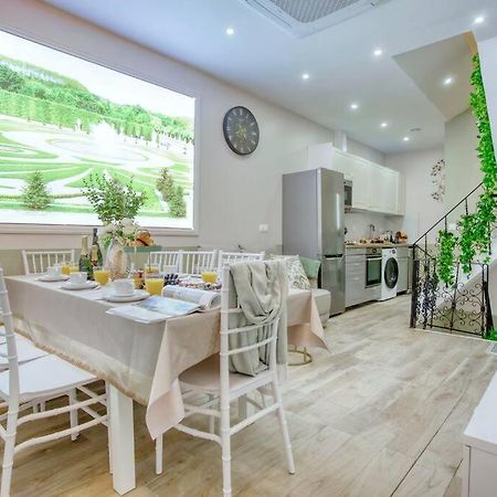 Le Nid Parisien Triplex Cosy Et Chaleureux Apartment Екстериор снимка