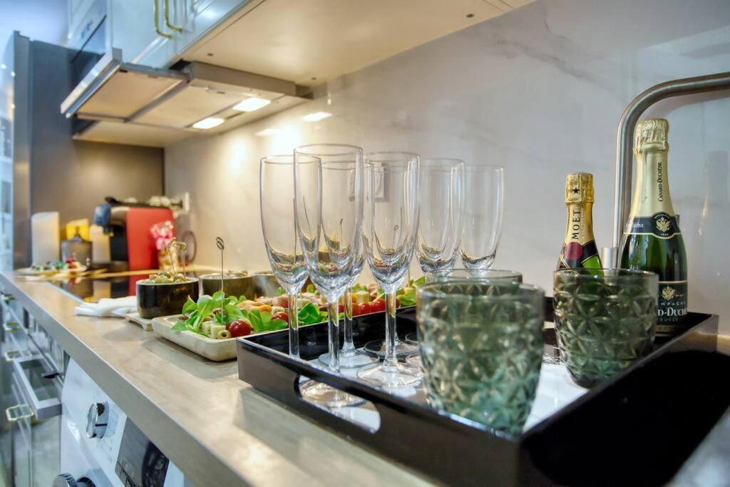 Le Nid Parisien Triplex Cosy Et Chaleureux Apartment Екстериор снимка