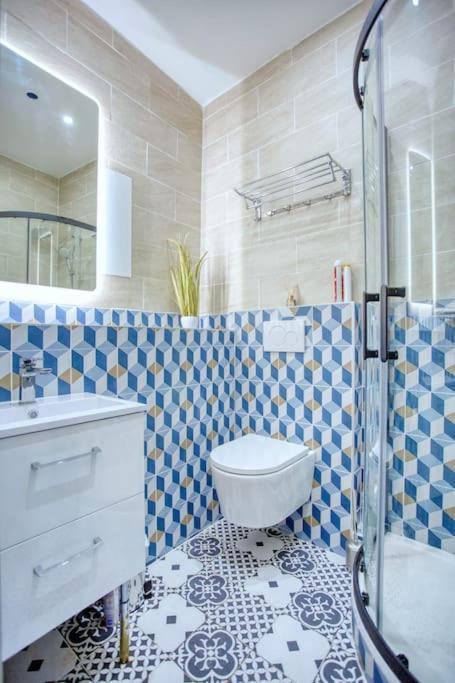 Le Nid Parisien Triplex Cosy Et Chaleureux Apartment Екстериор снимка
