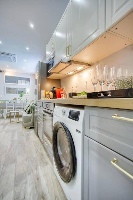Le Nid Parisien Triplex Cosy Et Chaleureux Apartment Екстериор снимка