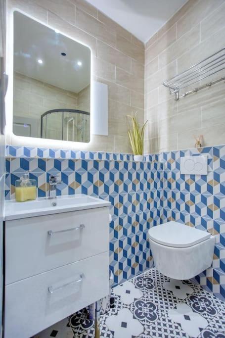 Le Nid Parisien Triplex Cosy Et Chaleureux Apartment Екстериор снимка