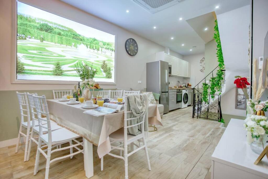 Le Nid Parisien Triplex Cosy Et Chaleureux Apartment Екстериор снимка