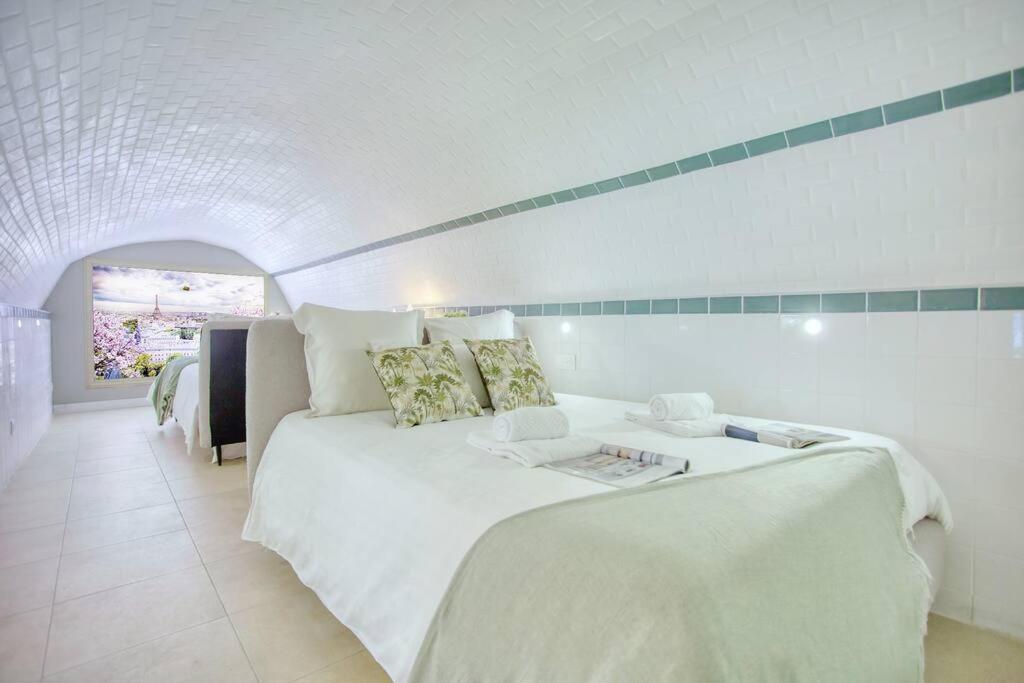 Le Nid Parisien Triplex Cosy Et Chaleureux Apartment Екстериор снимка
